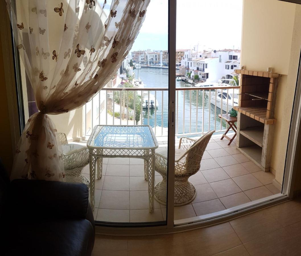 Magnifico Apartamento Junto Al Canal Principal. Empuriabrava Eksteriør billede
