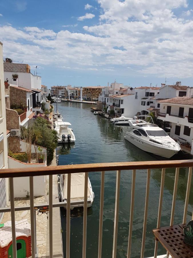 Magnifico Apartamento Junto Al Canal Principal. Empuriabrava Eksteriør billede